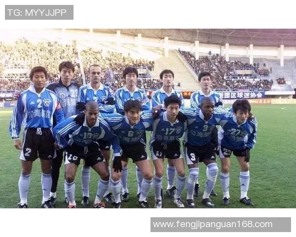 大连港足球明星的辉煌历程与未来展望解析